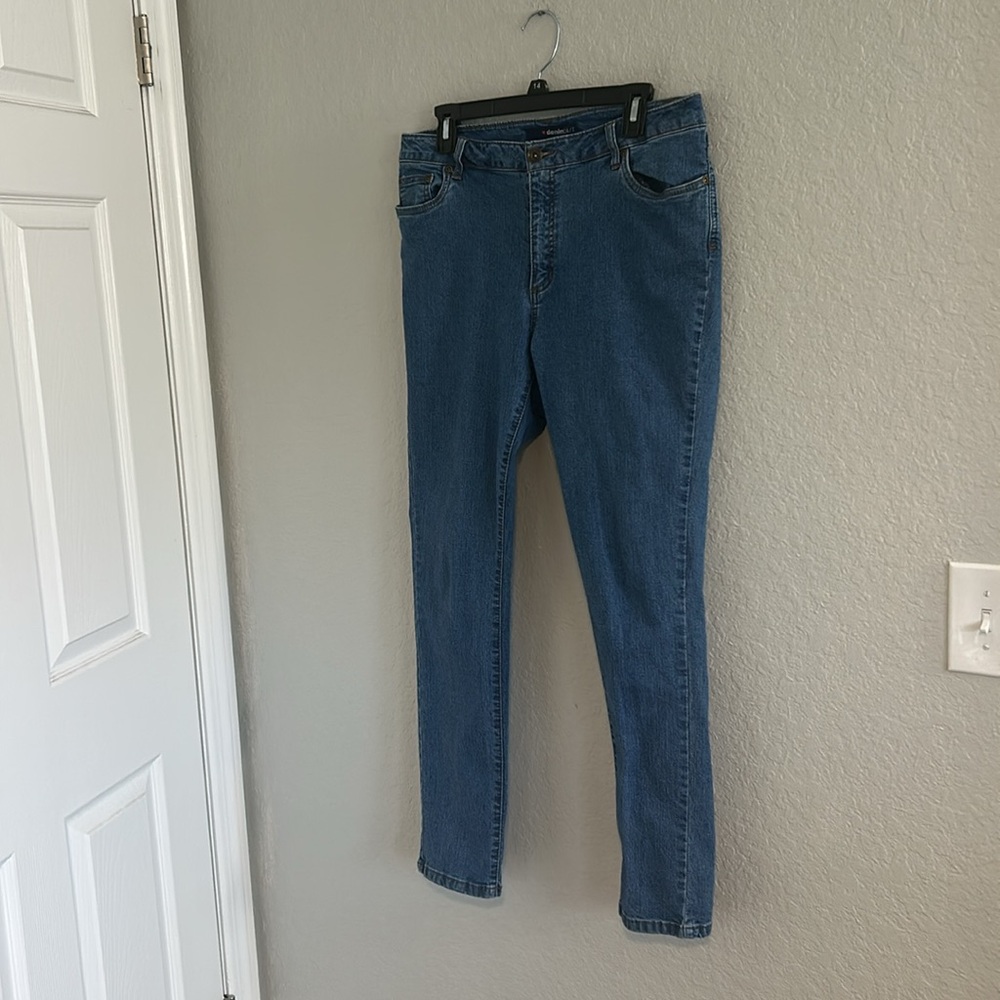 Basic blues - Picture 2 of 7